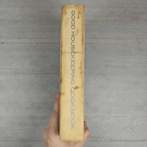 Vintage The Good Housekeeping Cookbook Dorothy B. Marsh 1963 Edition Hardcover - Picture 9 of 11